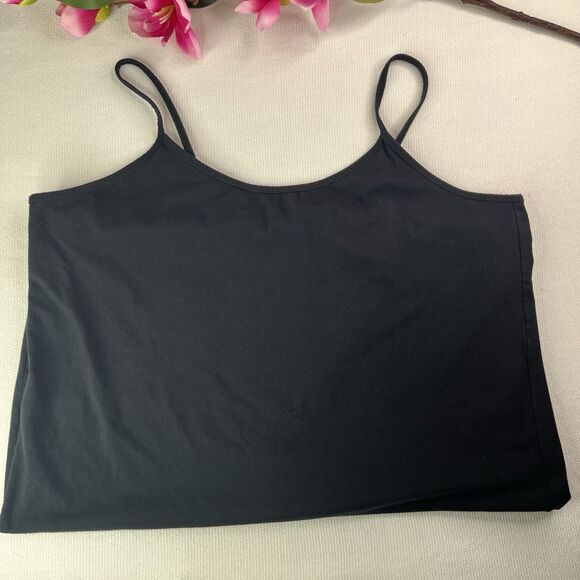 Torrid Size 4 Black Tank Top 4x - Picture 3 of 9